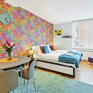  Apartment Rainbow - By My Getaways